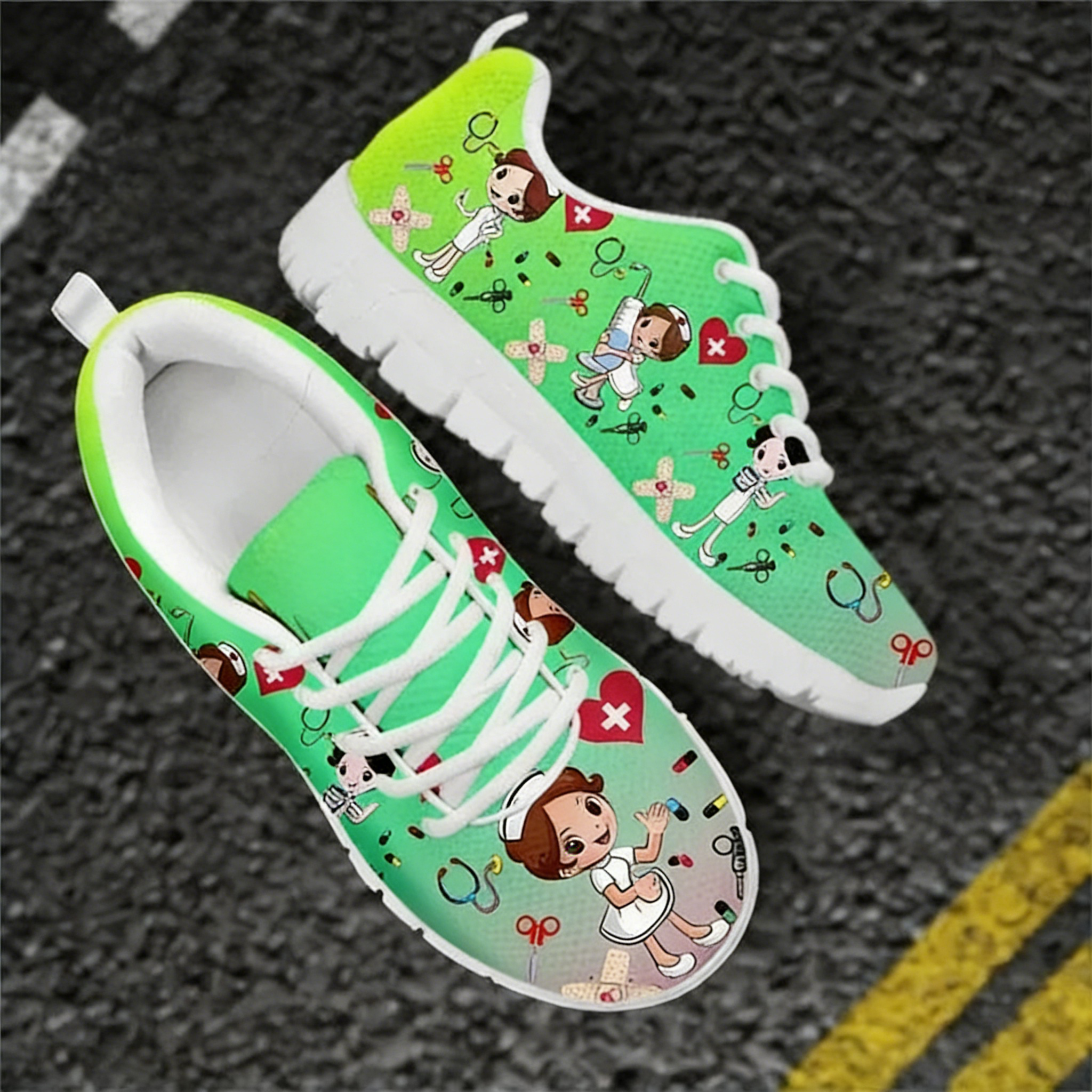 Colorful Cartoon Nurse Sneaker - Men Shoes Name recension och pris
