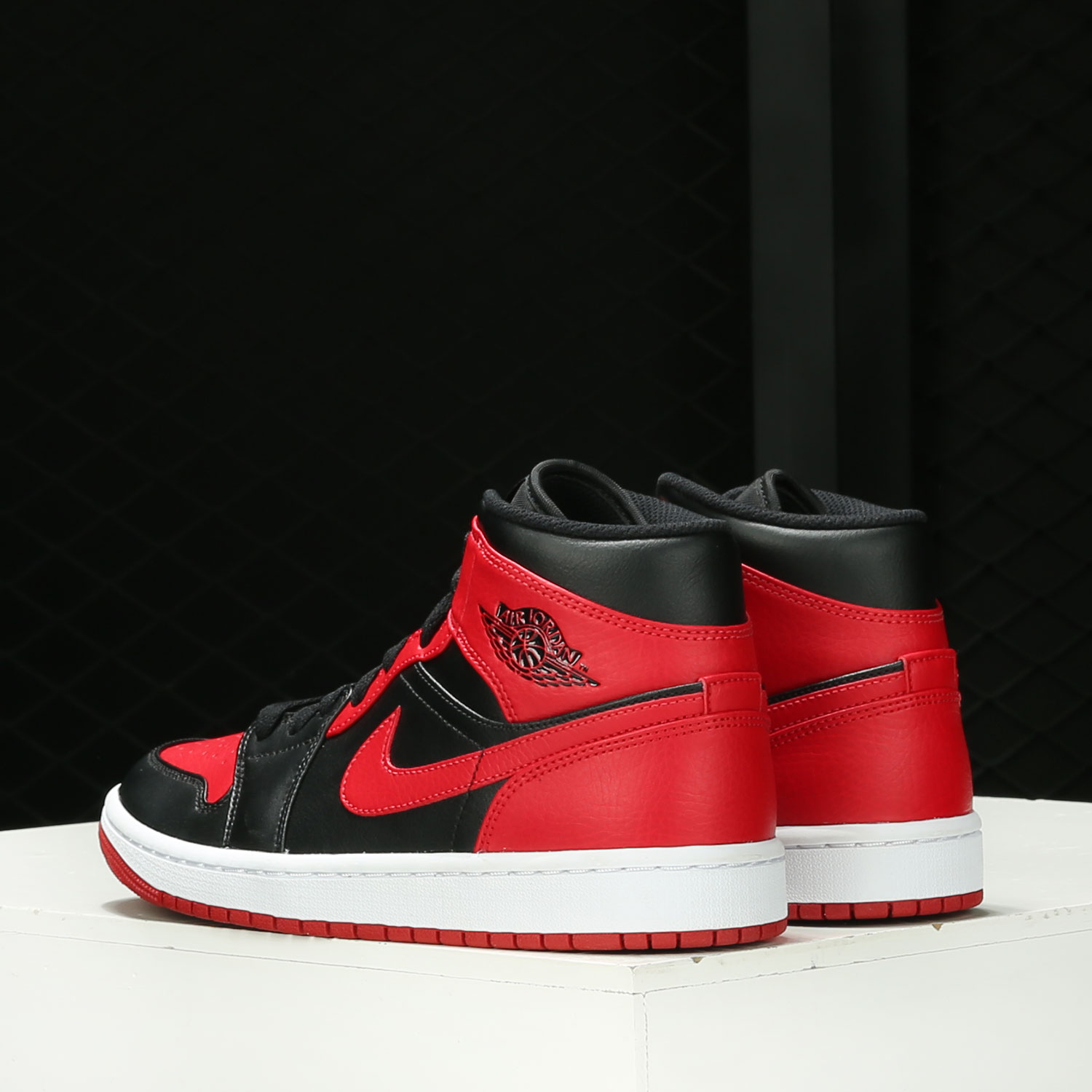 Nike Authentic AIR JORDAN 1 Me - Men Shoes On Sale Nike recension och pris